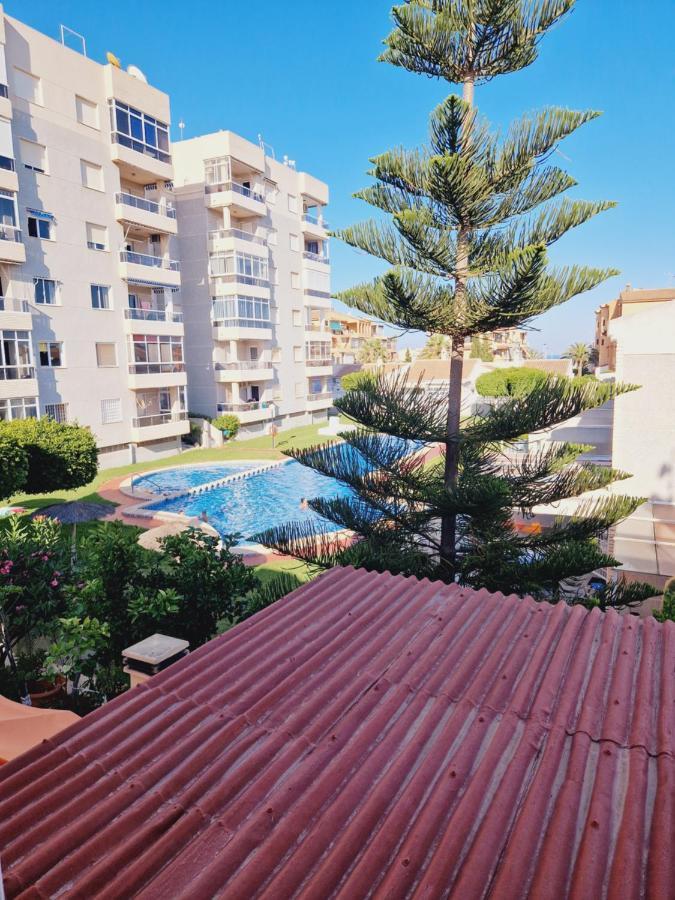 Magnifico Chalet Adosado En Torrevieja, Alicante. Exterior photo