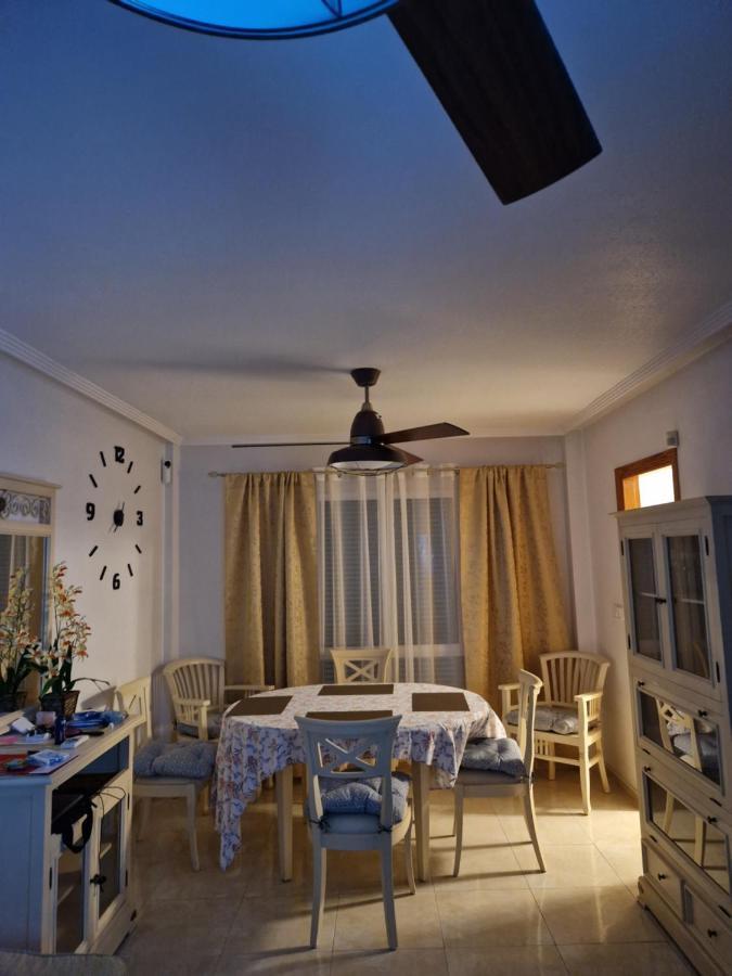 Magnifico Chalet Adosado En Torrevieja, Alicante. Exterior photo